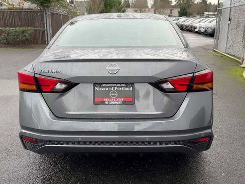 New 2025 Nissan Altima 2.5 SV image 10