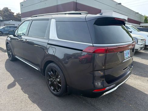 Used 2024 Kia Carnival SX Prestige FWD image 9