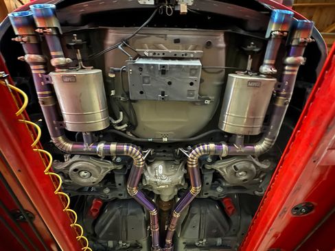 Used 2016 Ford Mustang Coupe RWD image 17