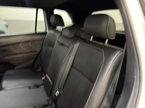Used 2023 Volkswagen Tiguan SE R-Line AWD/4WD image 7