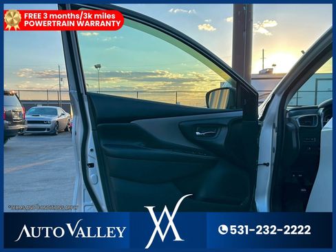 Used 2022 Nissan Murano S AWD/4WD image 11