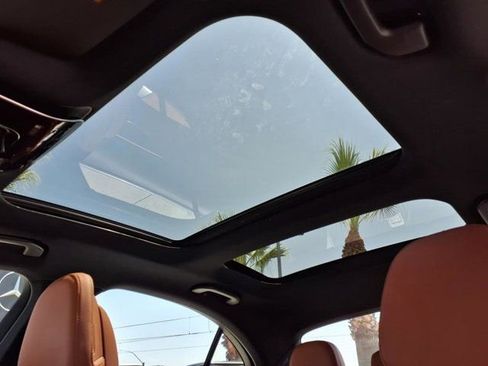 Used 2025 Mercedes-Benz C 300 4MATIC Sedan image 15