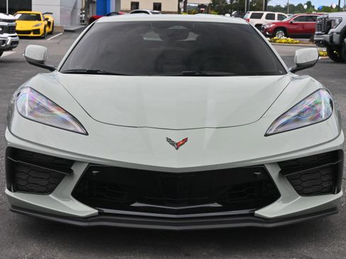 Used 2024 Chevrolet Corvette Stingray Premium Cpe w/ Z51 Performance Package RWD image 3