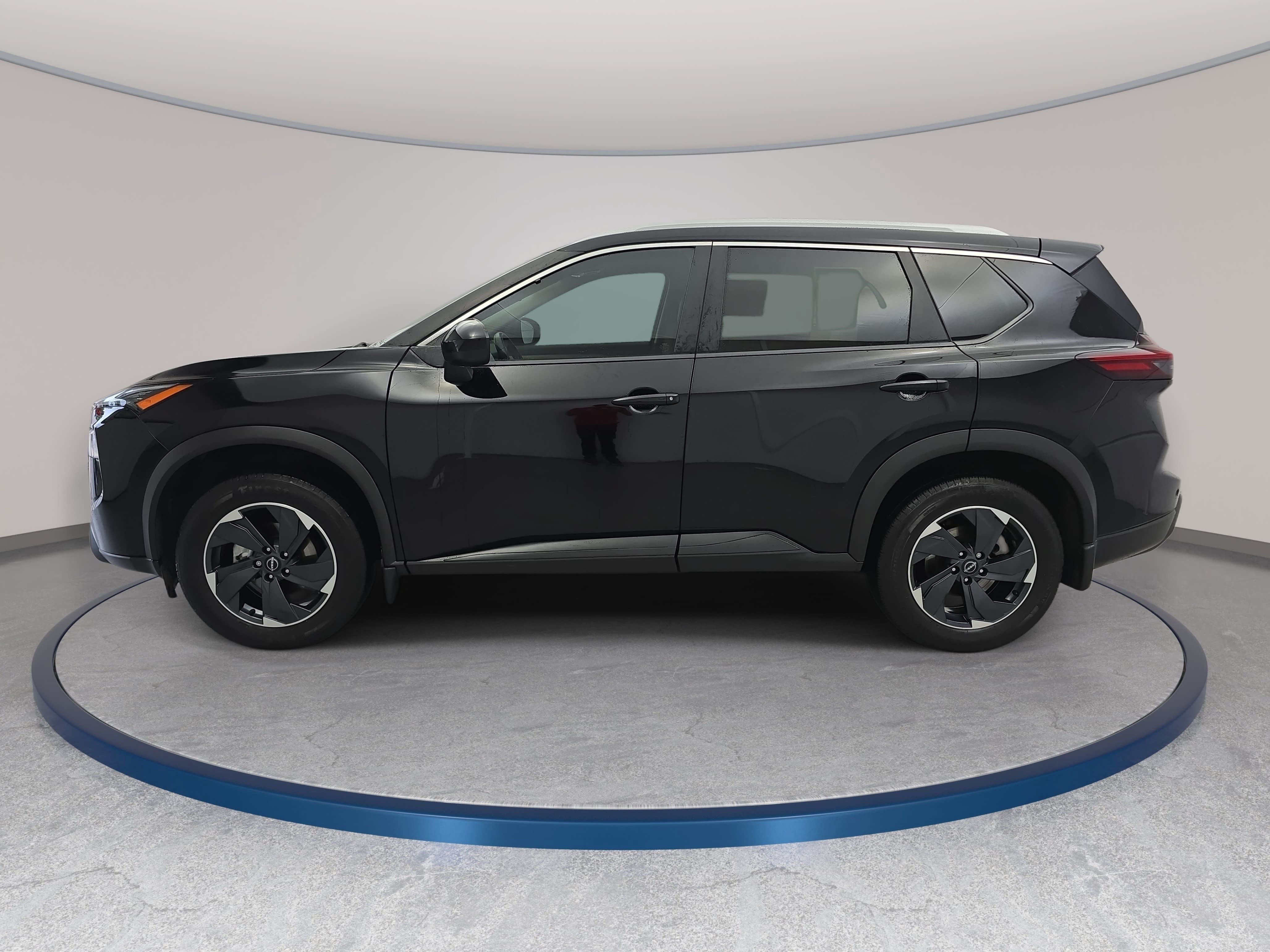 Certified 2024 Nissan Rogue SV w/ SV Premium Package AWD/4WD image 8