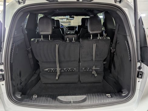 New 2026 Chrysler Pacifica Select image 24