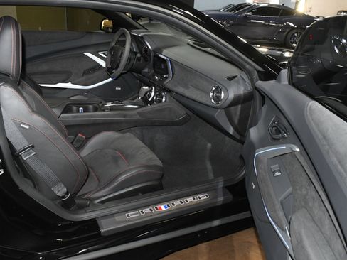 Used 2023 Chevrolet Camaro ZL1 image 46