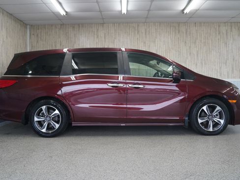 Used 2019 Honda Odyssey Touring image 6