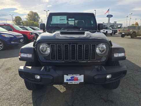New 2025 Jeep Gladiator Sport image 9