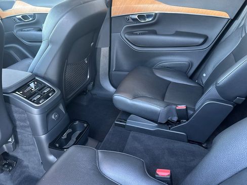 Used 2021 Volvo XC90 T8 Inscription Expression w/ Climate Package image 12