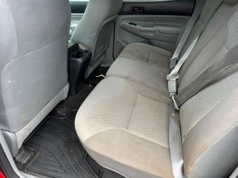 Used 2013 Toyota Tacoma PreRunner w/ SR5 Pkg RWD image 11