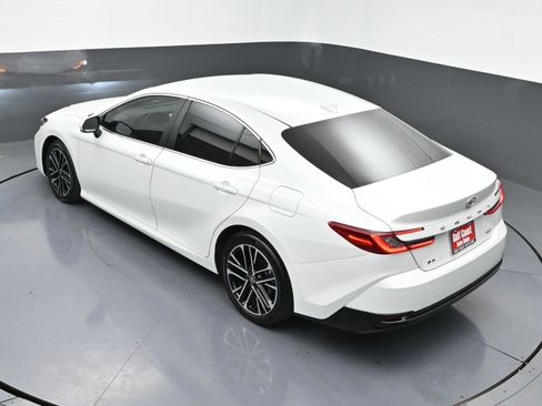 Certified 2025 Toyota Camry XLE image 41