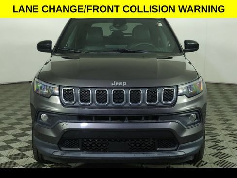 Used 2023 Jeep Compass Latitude AWD/4WD image 10