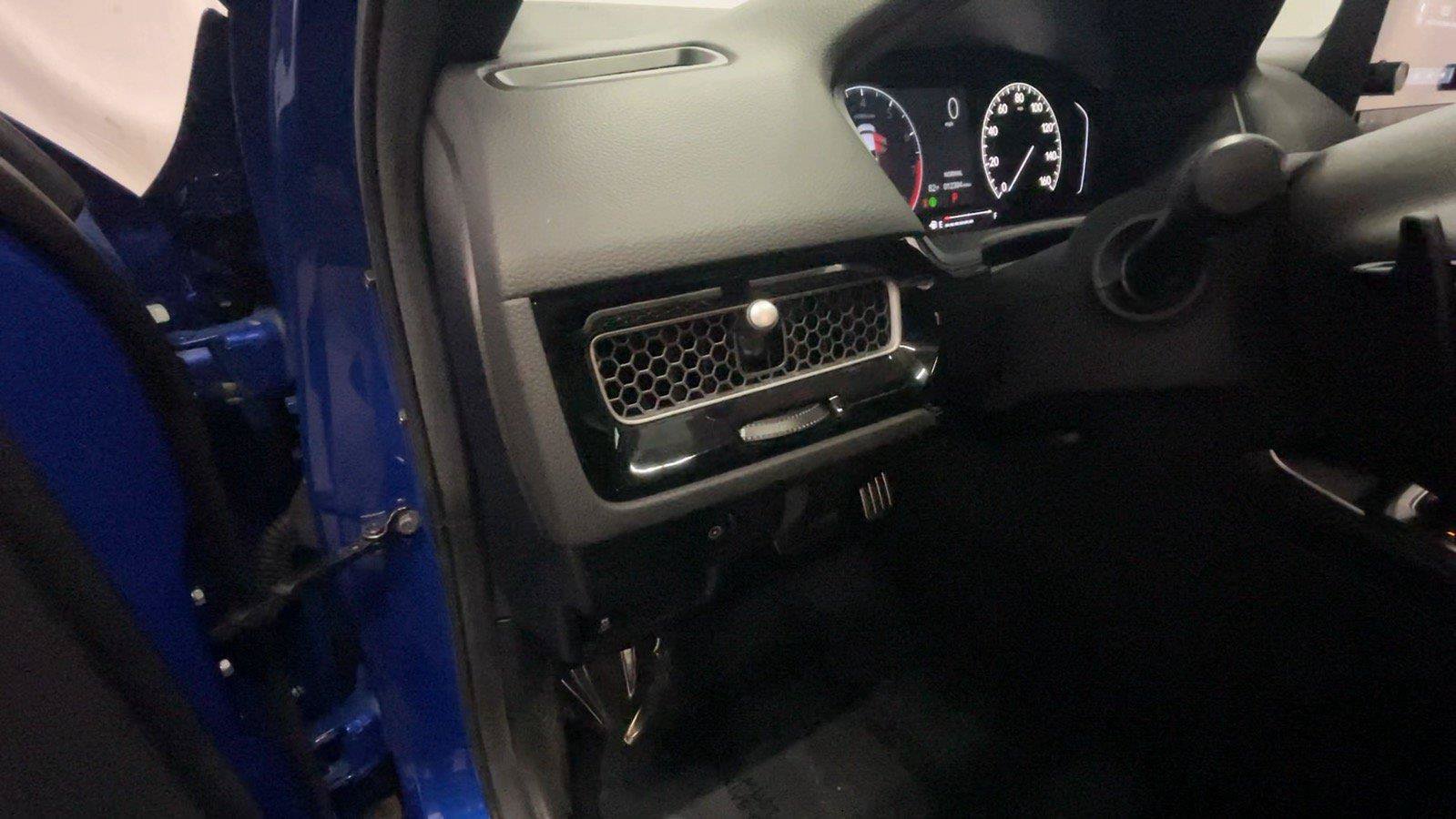 Certified 2024 Honda Civic Sport image 32