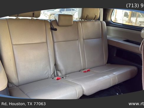 Used 2013 Toyota Sequoia Platinum RWD image 40