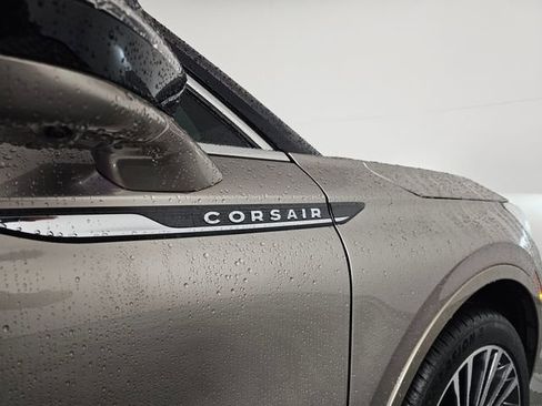 Used 2021 Lincoln Corsair Reserve w/ Equipment Group 201A image 11