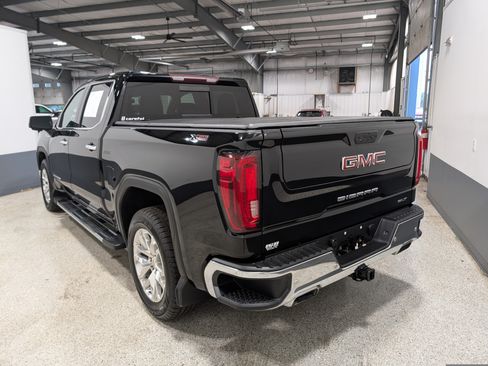 Used 2020 GMC Sierra 1500 SLT w/ SLT Premium Plus Package AWD/4WD image 5