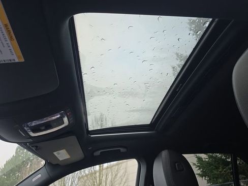 Used 2020 Mercedes-Benz GLE 350 4MATIC image 30