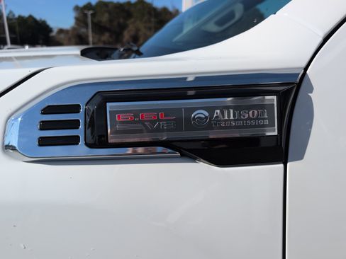 New 2026 GMC Sierra 2500 Pro w/ Convenience Package image 3