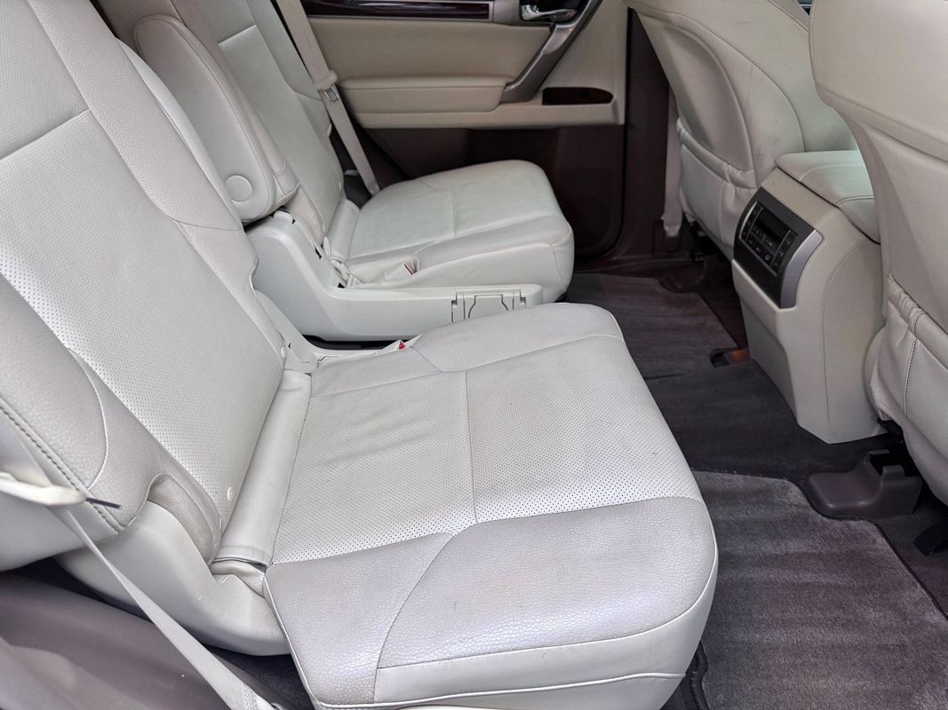 Used 2017 Lexus GX 460 Premium AWD/4WD image 13