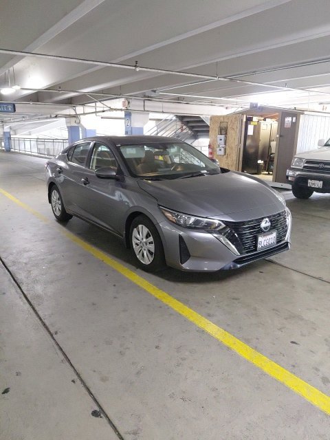 Used 2024 Nissan Sentra S FWD image 2