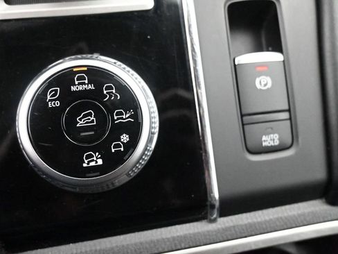 Used 2024 Mitsubishi Outlander SE image 31