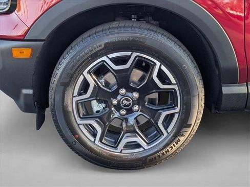 New 2025 Ford Bronco Sport Outer Banks image 9