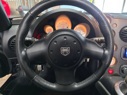 Used 2004 Dodge Viper SRT-10 RWD image 10