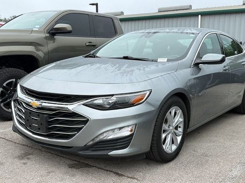 Used 2023 Chevrolet Malibu LT FWD image 9