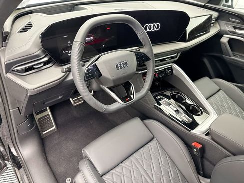 New 2025 Audi SQ5 Premium Plus image 9