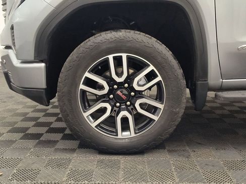 Used 2023 GMC Sierra 1500 AT4 w/ Technology Package image 9