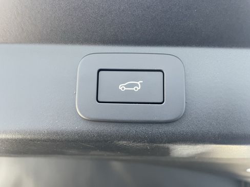 Used 2024 Land Rover Range Rover Sport SE AWD/4WD image 39