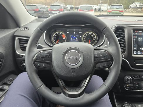 Used 2022 Jeep Cherokee Trailhawk w/ Premium Leather Package image 20