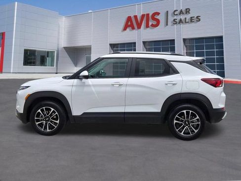 Used 2025 Chevrolet TrailBlazer LT AWD/4WD image 10