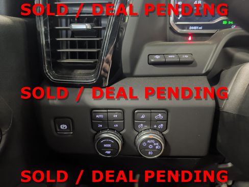 Used 2025 GMC Sierra 2500 AT4X AWD/4WD image 11