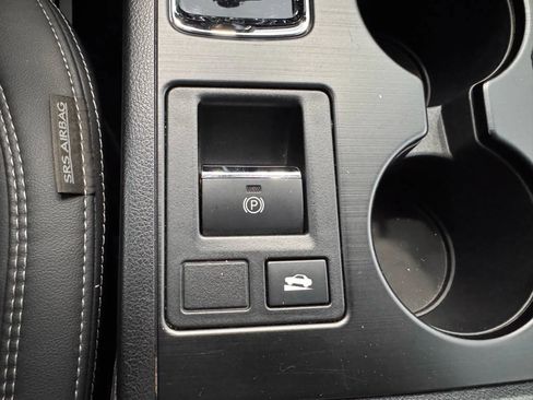 Used 2019 Subaru Legacy 2.5i Limited image 31