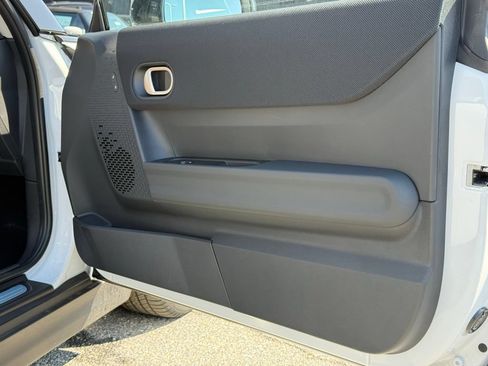New 2026 MINI Cooper 2-Door Hardtop FWD image 21