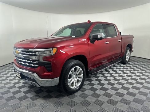 Used 2022 Chevrolet Silverado 1500 LTZ w/ LTZ Premium Package image 6
