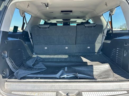 Used 2019 GMC Yukon XL SLT w/ Open Road Package AWD/4WD image 31