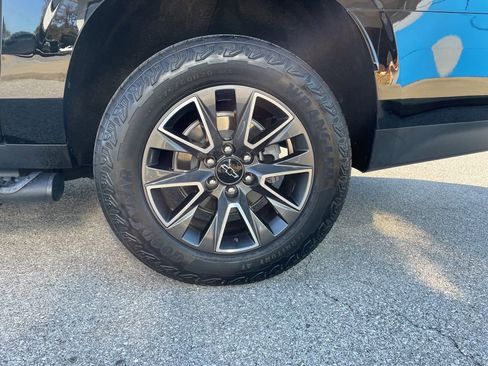 Used 2023 Chevrolet Suburban Z71 w/ Luxury Package image 63