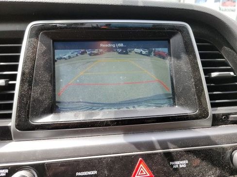 Used 2018 Hyundai Sonata SE image 12