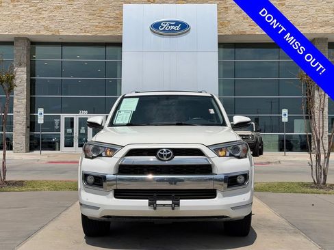 Used 2017 Toyota 4Runner Limited AWD/4WD image 2