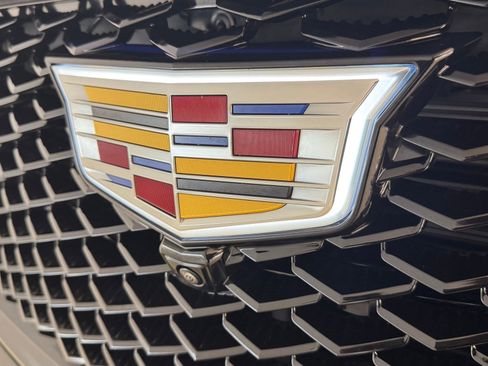 Certified 2025 Cadillac Escalade ESV Sport image 27