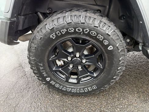 Used 2023 Jeep Wrangler Unlimited w/ Cold Weather Group image 33