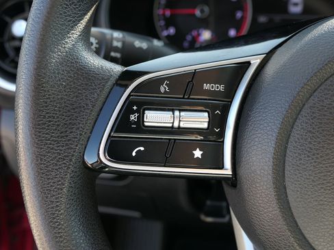 Used 2022 Kia Forte LXS image 20