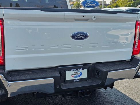 New 2025 Ford F250 Lariat w/ Lariat Ultimate Package AWD/4WD image 15