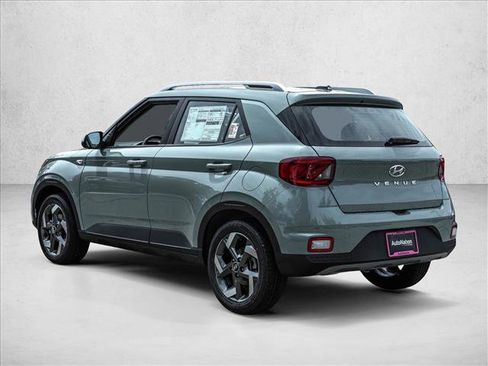 New 2026 Hyundai Venue SEL FWD image 7