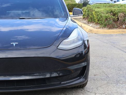 Used 2018 Tesla Model 3 Long Range image 15