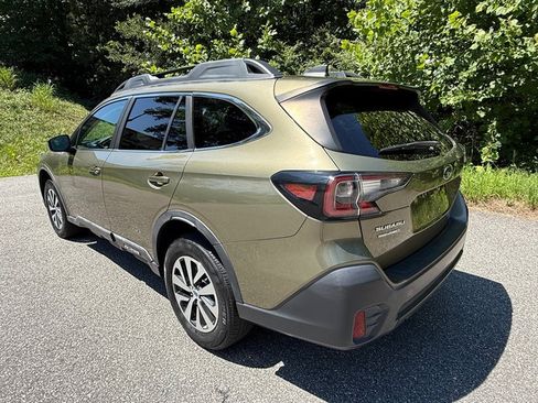 Used 2021 Subaru Outback Premium AWD/4WD image 8