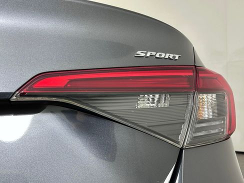 Used 2022 Honda Civic Sport image 12