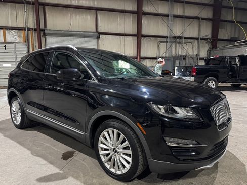 Used 2019 Lincoln MKC Premiere image 2